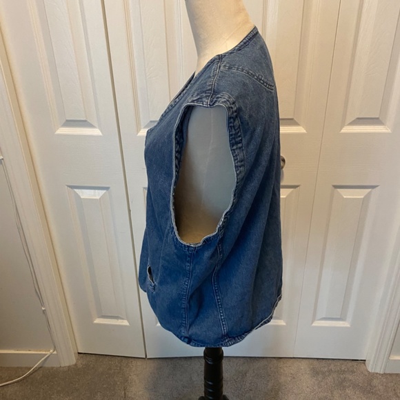 Men's Blue Denim Vest - Picture 3 of 8